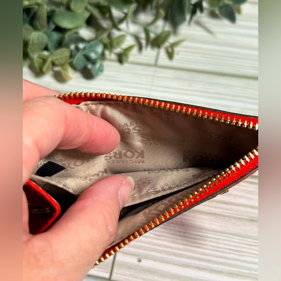 Michael Kors Jet Set Coin Pouch with ID Window, Leather, Sangria - Picture 4 of 5